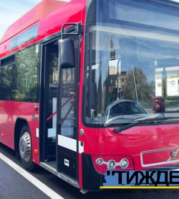 Ще один автобус і сміттєвоз: міжнародні партнери допомагають Тростянецькій громаді