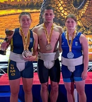 Криворізька спортсменка Дар’я Константинова здобула 6 медалей на чемпіонаті Європи з сумо