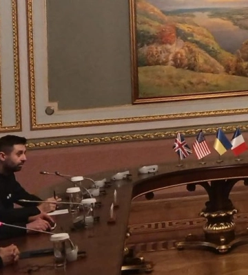 Зеленський: відбулися дві дискусії з представниками Трампа, починаємо третю