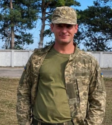 У селі на Рівненщині попрощаються із загиблим захисником