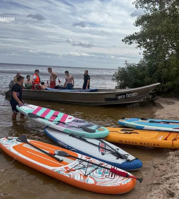 На Київщині рятувальники надали допомогу на воді цілій групі людей