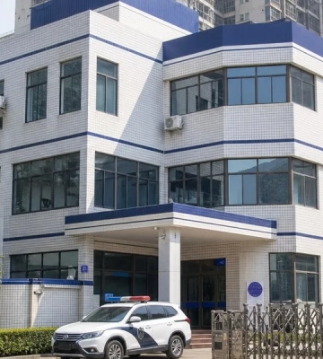 Сі Цзіньпін закликав китайську поліцію служити народу