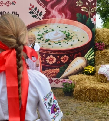 Семейный, с перчинкой и пестрой фасолью. На Житомирщине определили победителей Чемпионата по приготовлению борща 2026 года