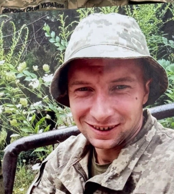 Захисника з Волині Юрія Коломію провели в останню дорогу на Рівненщині
