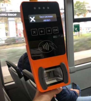 Сбой Kyiv Smart Card: пассажиров не пускают в метро из-за конвертации старых поездок