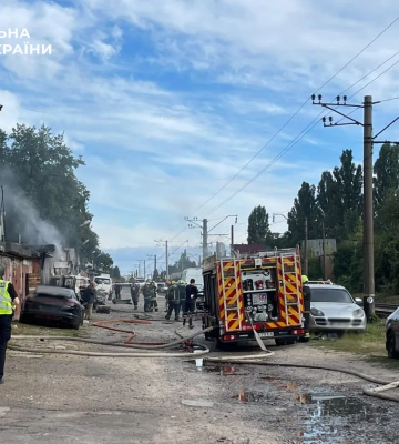Вторая волна атаки дронов на Киев — известно о двух пострадавших, в нескольких районах упали обломки