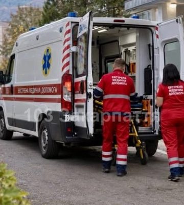 На Рахівщині 37-річного чоловіка госпіталізували з проникаючим пораненням живота