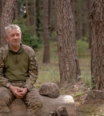 «Старі, биті вовки»: історія бійця ТрО з Рівненщини, який пройшов поранення, мороз і продовжує службу (ВІДЕО)