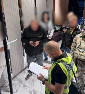 В Івано-Франківську викрили чоловіка, який ошукав знайомих на понад 5 млн гривень