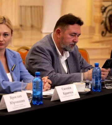 На Одещині говорили про інформаційну безпеку, російський вплив, мову і культурну віддаленість південних районів області