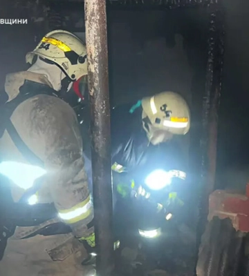 На Дніпропетровщині під час пожежі в будинку загинули дві жінки та чоловік