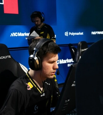 NAVI – Aurora. Прогноз и анонс на матч StarSeries Fall 2026 с CS2