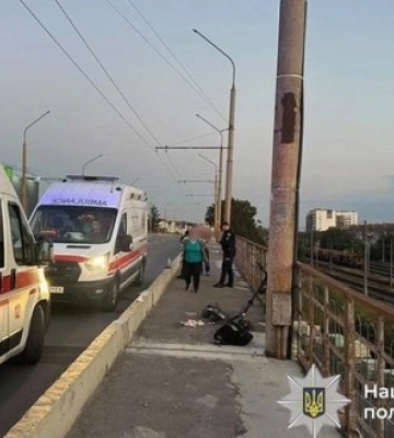 13-річний школяр загинув після падіння з електросамоката у Тернополі
