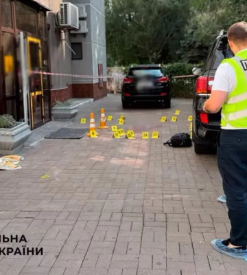 У лікарні помер директор київського медичного центру, в якого стріляв військовий із Полтавщини