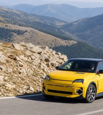 В Румынии Renault 5 проехал 309 км по горному маршруту без остановки на зарядку