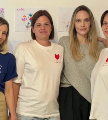 «Маленькие дети учатся читать на глубине трех этажей» — Анджелина Джоли о визите в Харьков