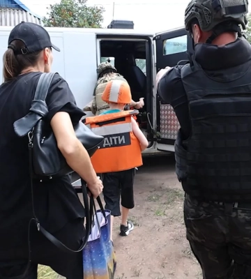 В Донецкой области расширили зону принудительной эвакуации детей