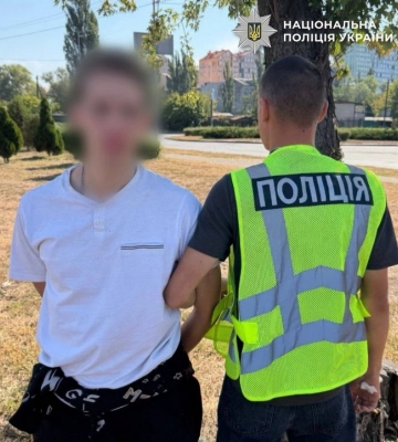 Під виглядом покупця пограбував два ломбарди: у Києві затримали зловмисника (відео)