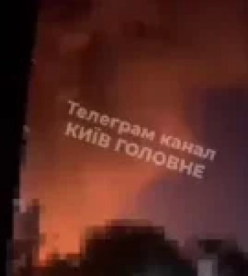 У Києві пролунали вибухи під час атаки РФ реактивними дронами