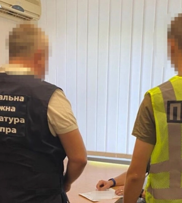 Закупівля тренажерів для спортивних майданчиків у Дніпрі зі збитками майже на 1 млн грн: колишньому директору КП повідомлено про підозру