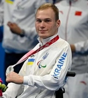 Миргородський параплавець Денис Остапенко виборов п’ять медалей на чемпіонаті Європи у Туреччині