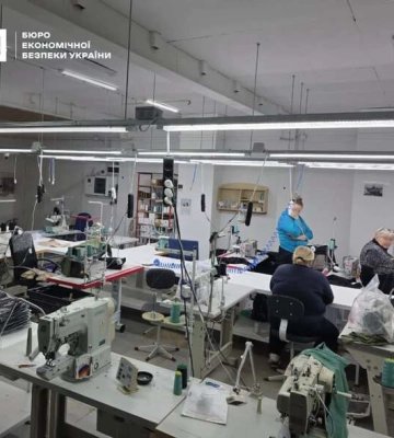 Виробництво підробок годинників Apple на Львівщині викрило БЕБ