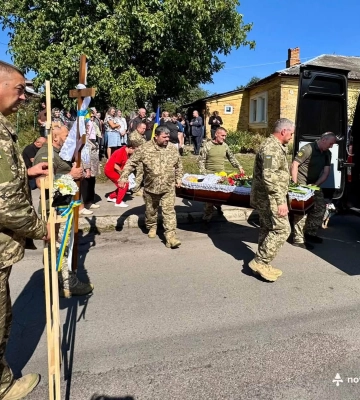 10 років захищав Україну: на Волині попрощалися із Захисником Валентином Кушніруком