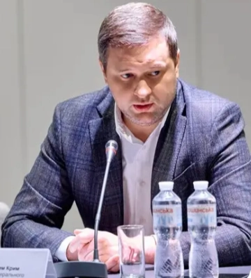 Заступник генпрокурора Крим пояснив російське громадянство своєї дружини