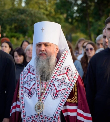 Митрополит Епіфаній помолився за полеглих захисників у Черкасах