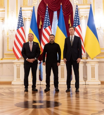 Виткофф и Кушнер завершили визит в Украину и покинули Киев на спецпоезде