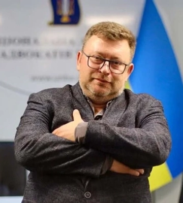 Адвокат Місяць відмовився від мандата народного депутата