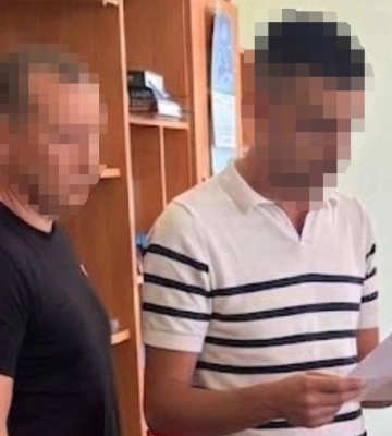 На Закарпатті викрили посадовця коледжу, який за хабарі оформлював ухилянтів на навчання