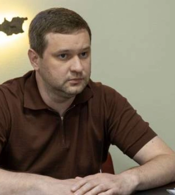 Заступник генпрокурора Максим Крим відреагував на скандал із російським паспортом своєї дружини