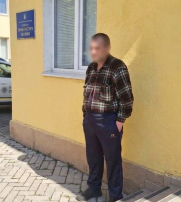 На Закарпатті 48-річний чоловік зґвалтував власну матір, - прокуратура