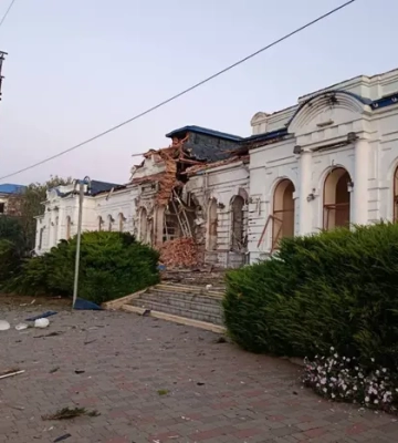 Росіяни вдарили по залізничному вокзалу на Харківщині