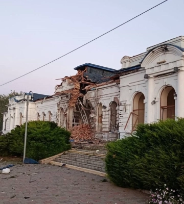 Окупанти завдали удару по будівлі вокзалу в Берестині на Харківщині