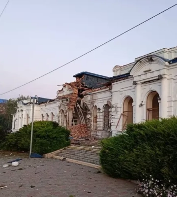 Россияне ударили по вокзалу в Берестине, а в Киеве повредили станцию кольцевой электрички