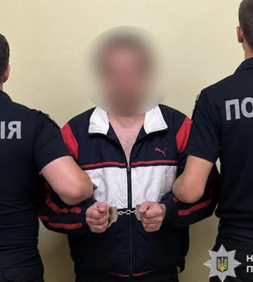 У Дніпрі чоловік обікрав магазин: йому повідомили про підозру