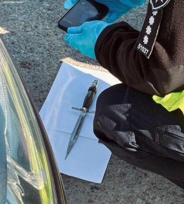 Дубенські патрульні у пасажира автомобіля виявили незареєстровану холодну зброю