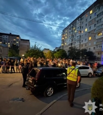 Нападение на ТЦК в Тернополе: полиция установила шестерых участников