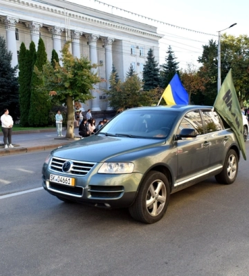 Із загиблим воїном Денисом Фандо попрощалися в Кропивницькому 