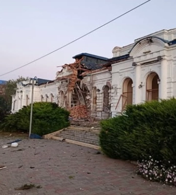 Укрзалізниця 111 разів зупиняла поїзди через дронову загрозу за ніч