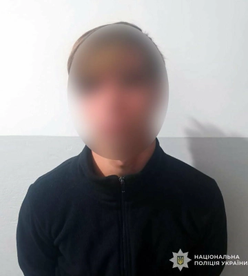 Біля Львова двоє чоловіків пограбували перехожого: затримали 16-річного та 22-річного підозрюваних