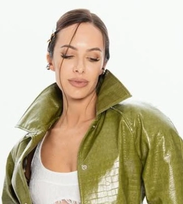 Бывшая жена Остапчука показала дом после обстрела