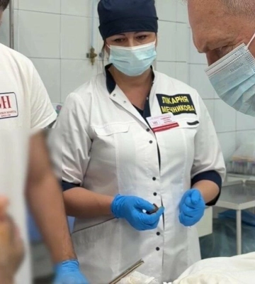 Уламок у мозочку та втрата рідних: у Дніпрі розповіли про тяжко пораненого Максима