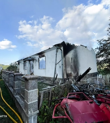 Вогнеборці ліквідували пожежу в житловому будинку на Тячівщині