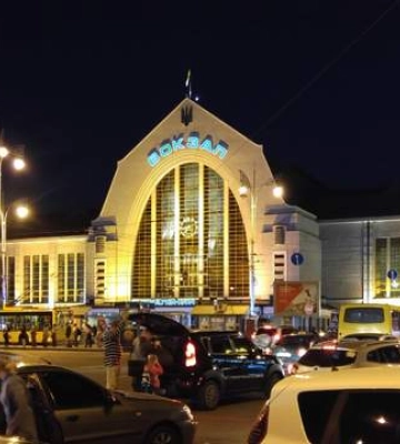 Залізниця й вокзали працюватимуть за новими правилами під час тривог: що зміниться для пасажирів