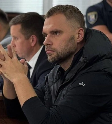 Фігурант плівок НАБУ, 42-річний прокурор Кропива через суди призначив собі пенсію майже 300 тис. грн