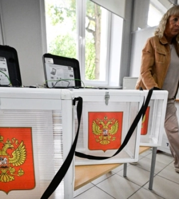 «За войну и дешевый бензин». Как в Крыму убеждают голосовать на российских выборах