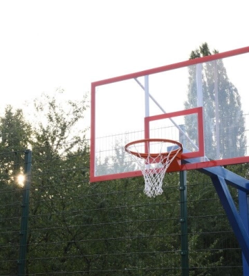 У Луцьку відремонтують один зі спортмайданчиків